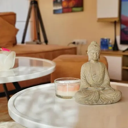 Luxury Penthouse With Veranda Apartmán Tirana